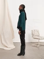 LONG V-NECK JUMPER